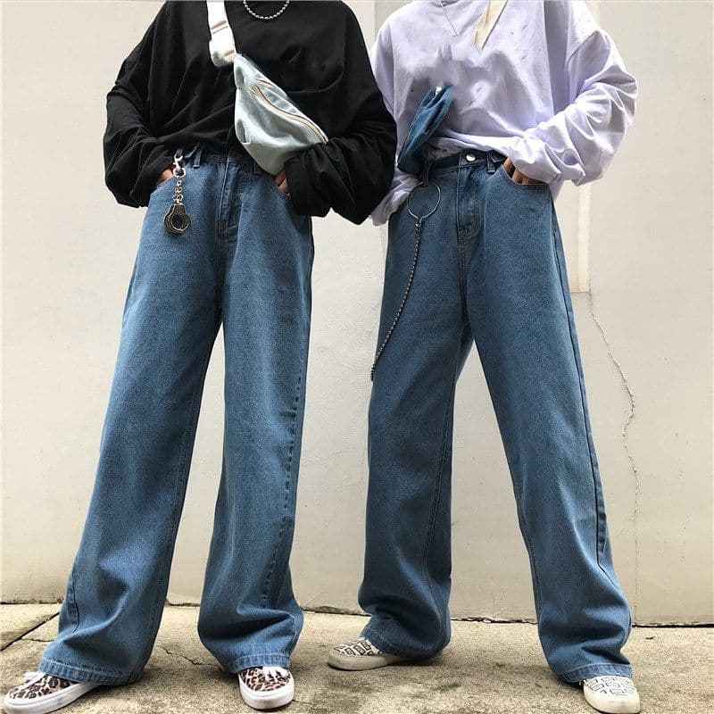 кэжуал образ с джинсами клеш