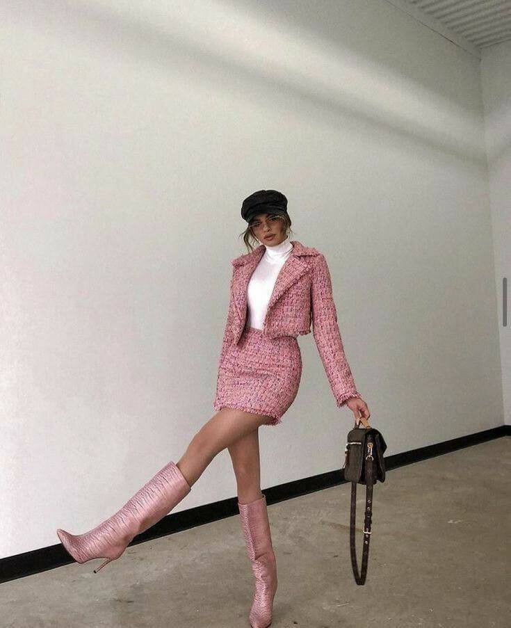 образ с розовым твидовым пиджаком